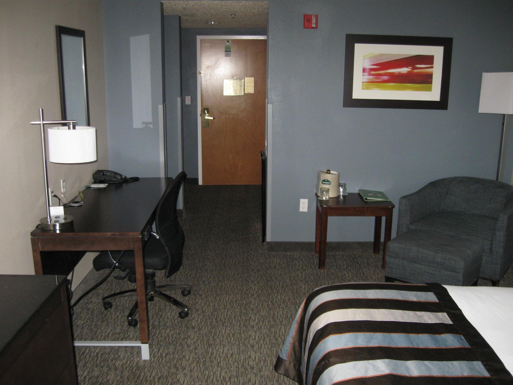 Wingate By Wyndham Fargo Hotel Buitenkant foto