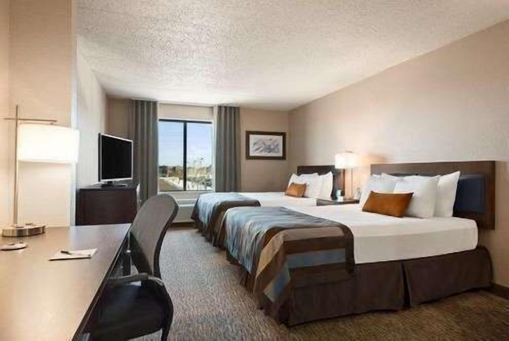 Wingate By Wyndham Fargo Hotel Buitenkant foto